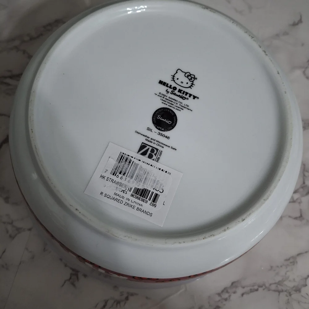 Hello Kitty Food Storage Bowl